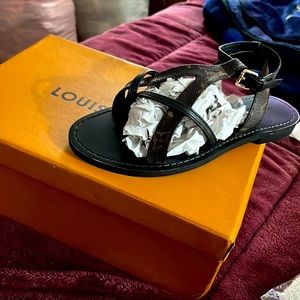Louis sandals
